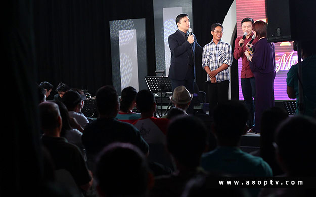 WEEKLY FINALS CONTESTANT: SONG ENTRY: "Balutin Mo Ng Pagibig" COMPOSER: Cesar Salameda INTERPRETER: Jek Manuel (Photo: Photoville International)